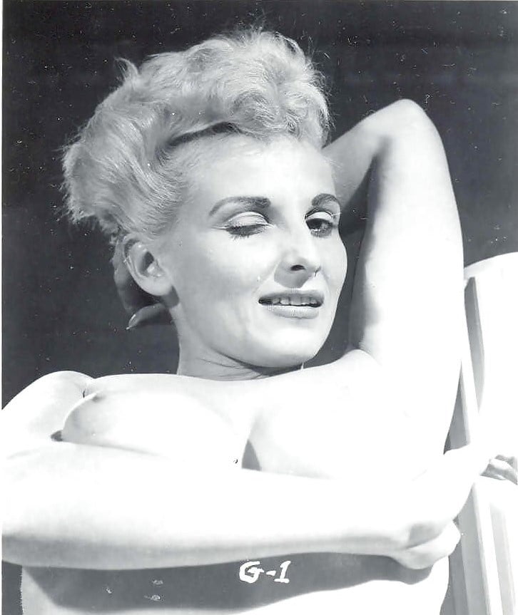 Donna brown, modello vintage del 1950
 #105122699