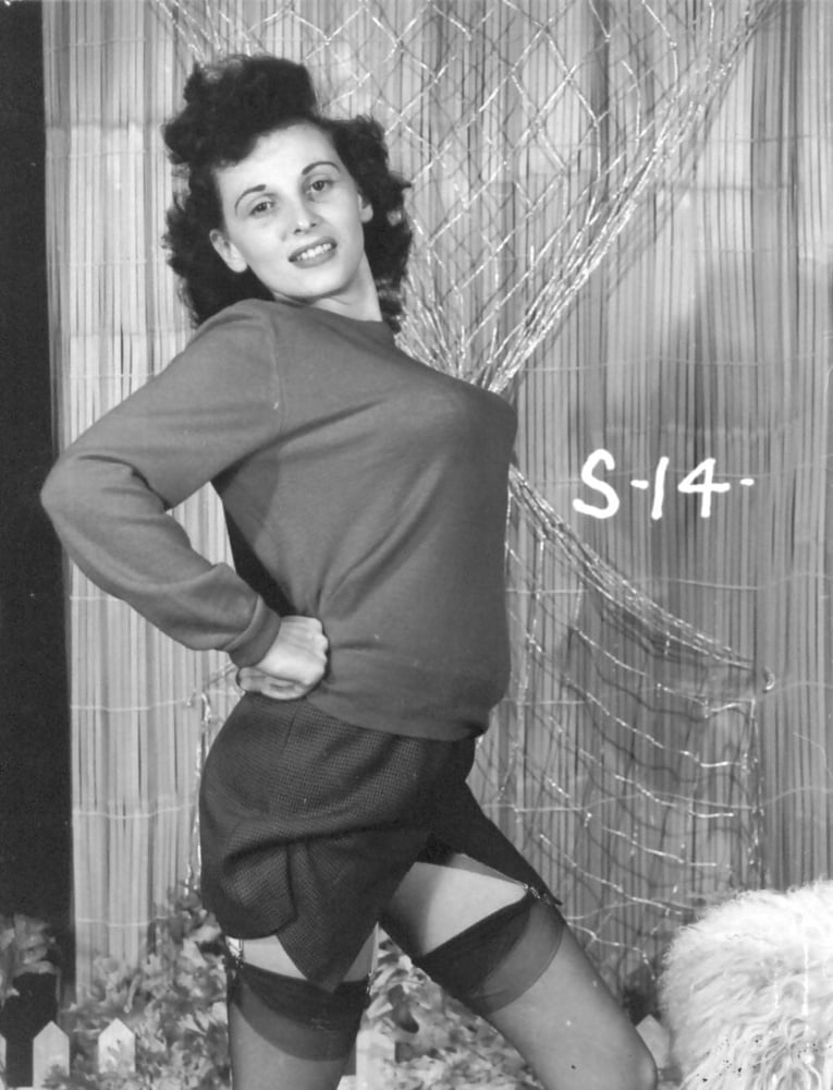 Donna brown, modello vintage del 1950
 #105122721