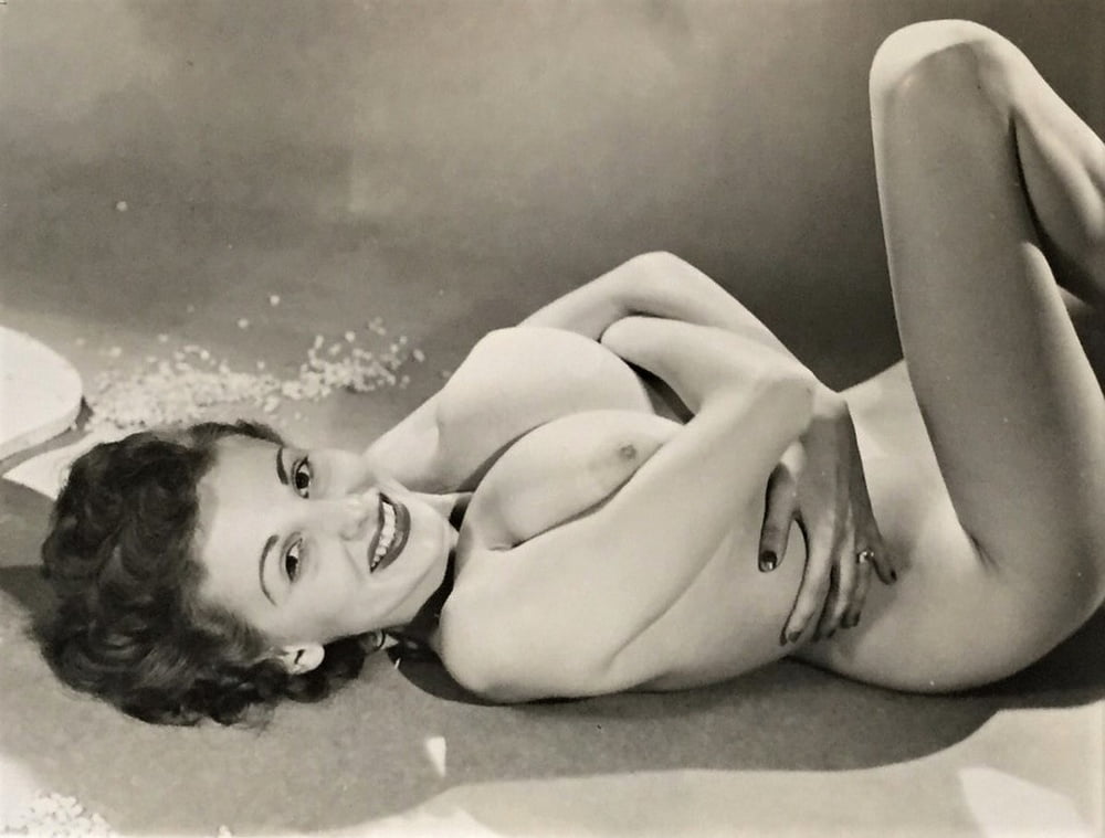 Donna brown, vintage 1950's model
 #105122837