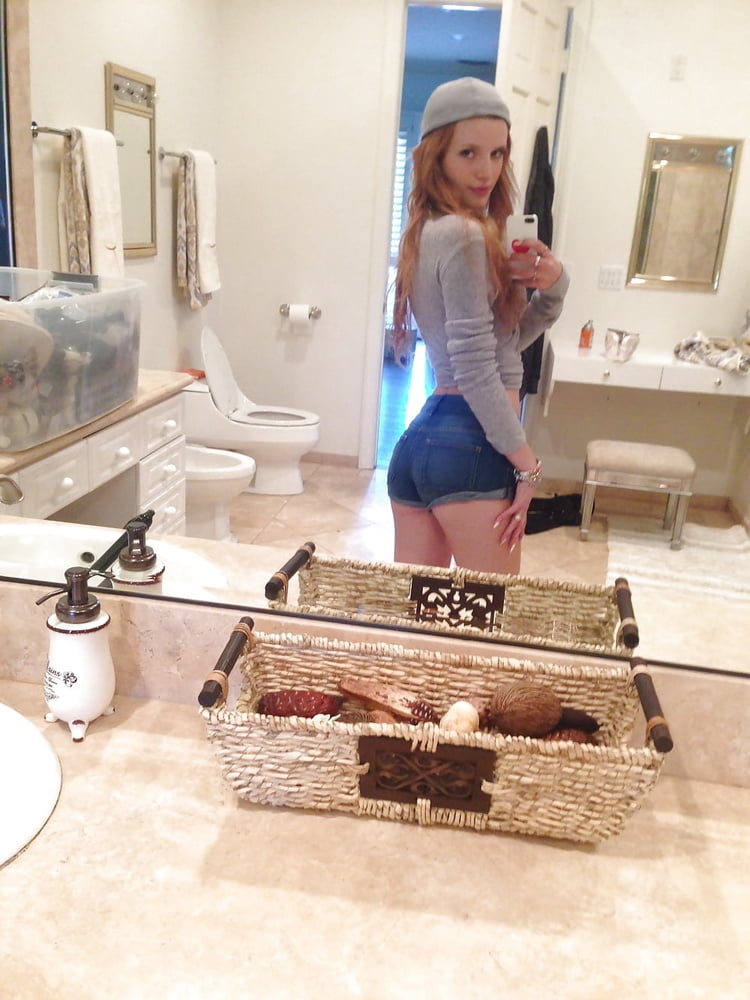 Bella Thorne Hot Pics #105607848