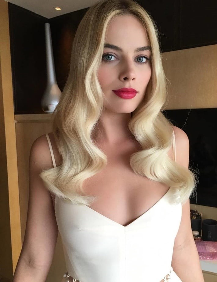 MARGOT ROBBIE PICTURES #93012740