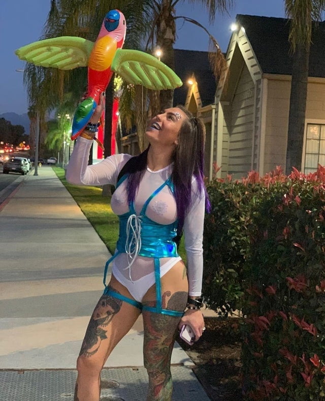 Festival de putas
 #89814394