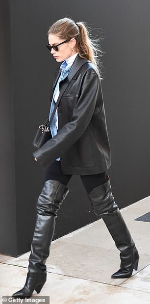 Female Celebrity Boots &amp; Leather - Doutzen Kroes #98531163