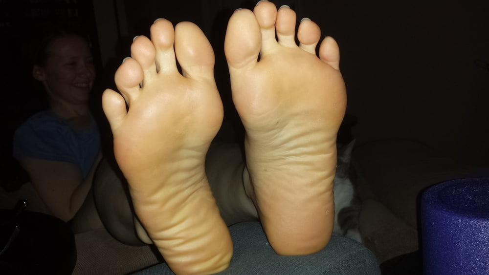 Femme pieds fétiches semelles
 #101714967