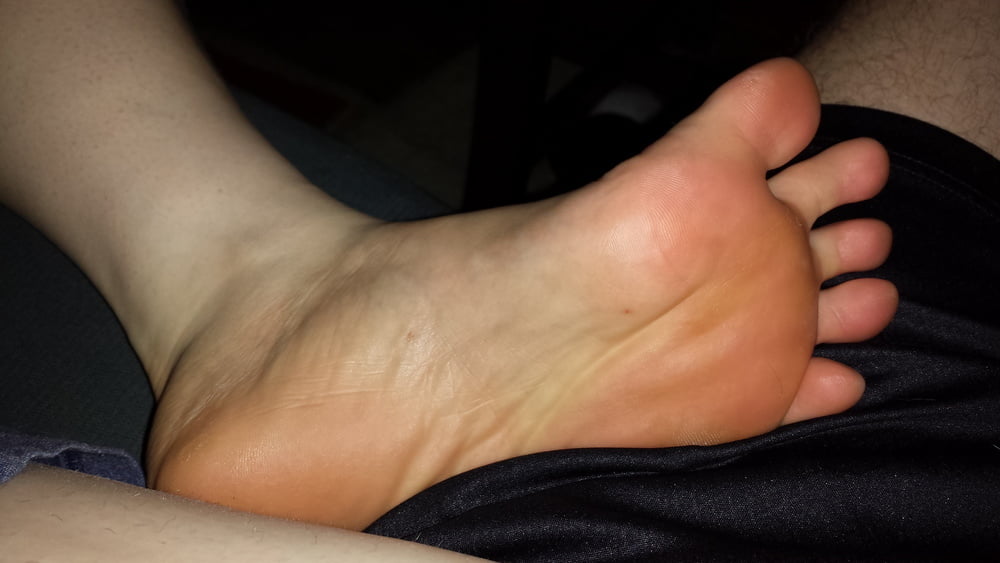 Femme pieds fétiches semelles
 #101715091