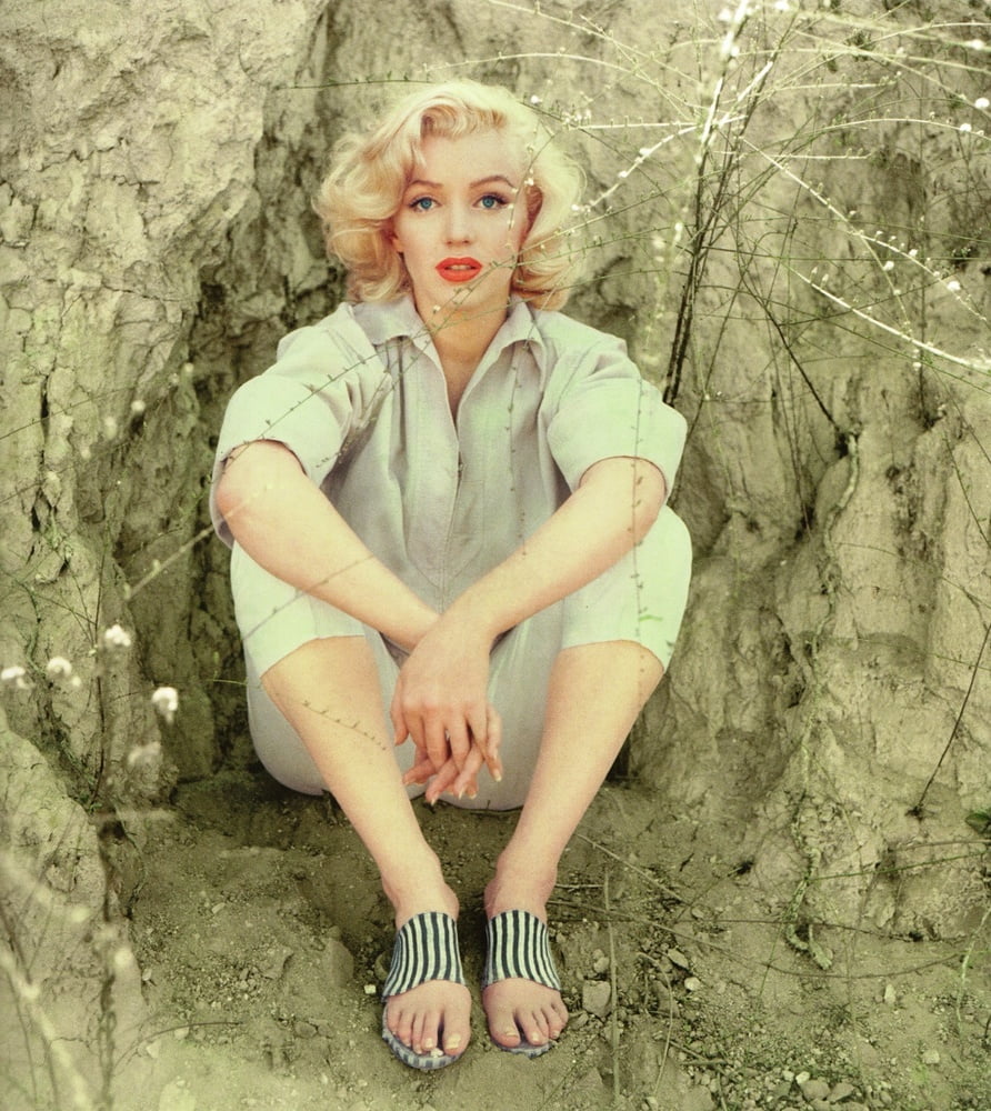 Marilyn Monroe Goddess #103468762