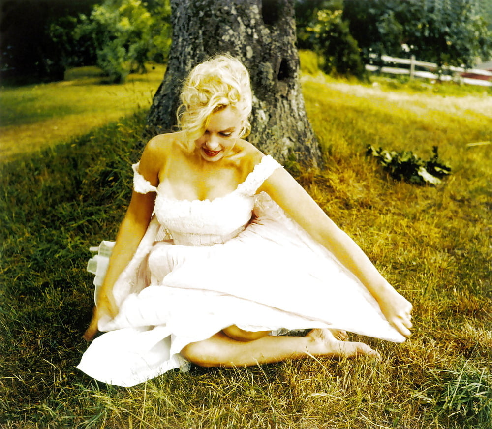Marilyn Monroe Goddess #103469331