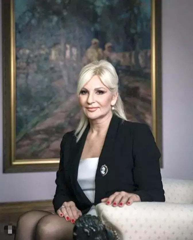 Serbische reife Politikerin Zorana Mihajlovic
 #93419741