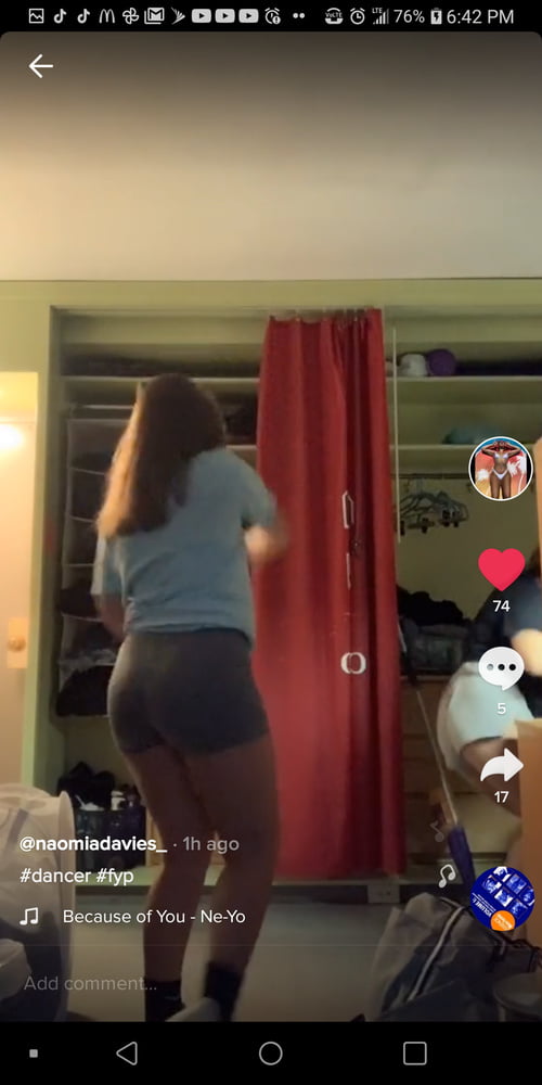 Tik Tok Females:#12 #81016061