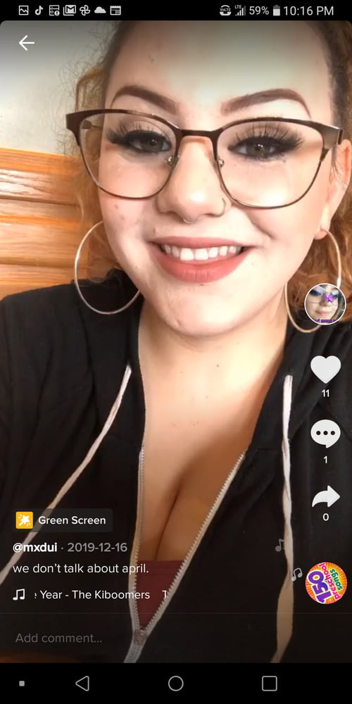 Tik Tok Females:#12 #81016279