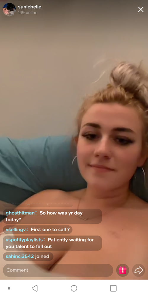 Tik Tok Females:#12 #81016630