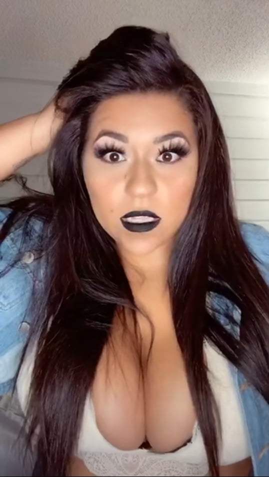 Tik Tok Females:#12 #81016670