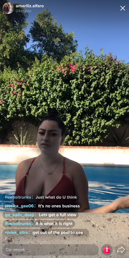 Tik Tok Females:#12 #81017221