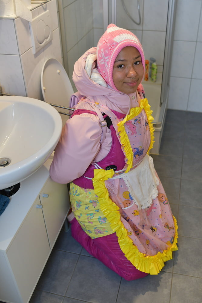 Rubberwhore morona espera a los usuarios musulmanes
 #80938121