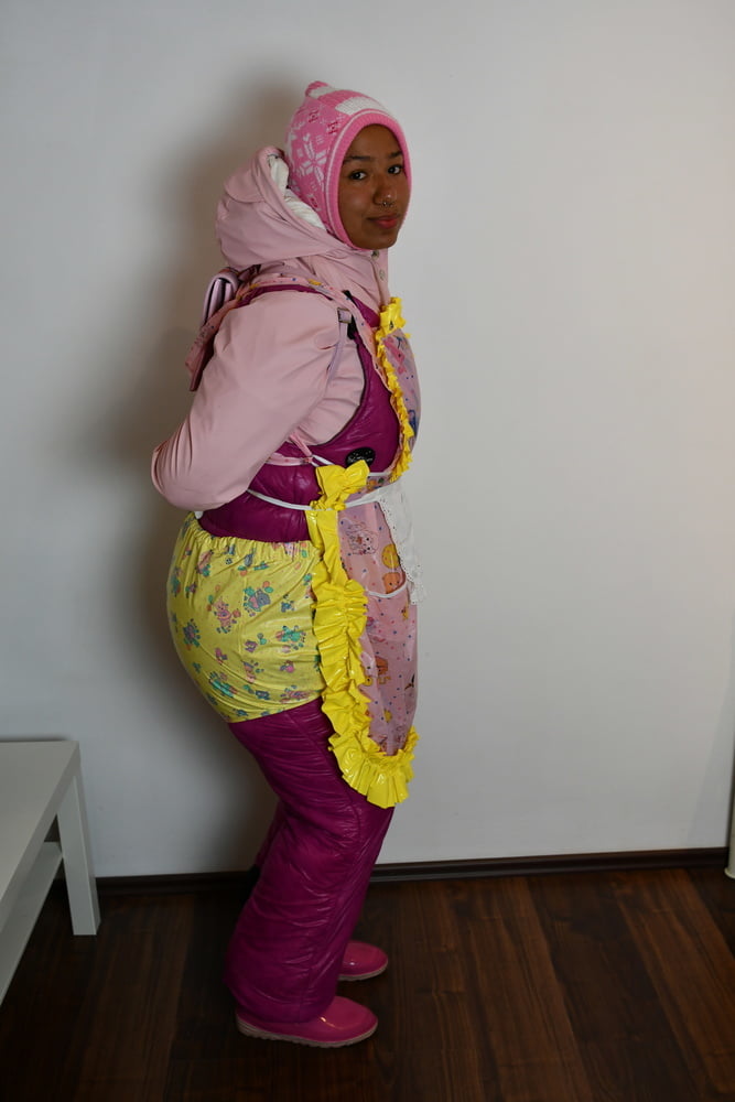 Rubberwhore morona espera a los usuarios musulmanes
 #80938181