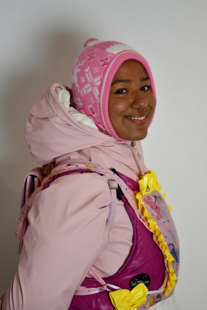 Rubberwhore morona espera a los usuarios musulmanes
 #80938187