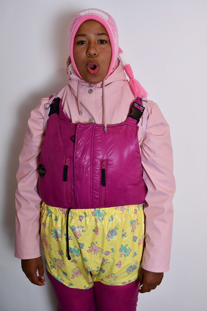 Rubberwhore morona espera a los usuarios musulmanes
 #80938235