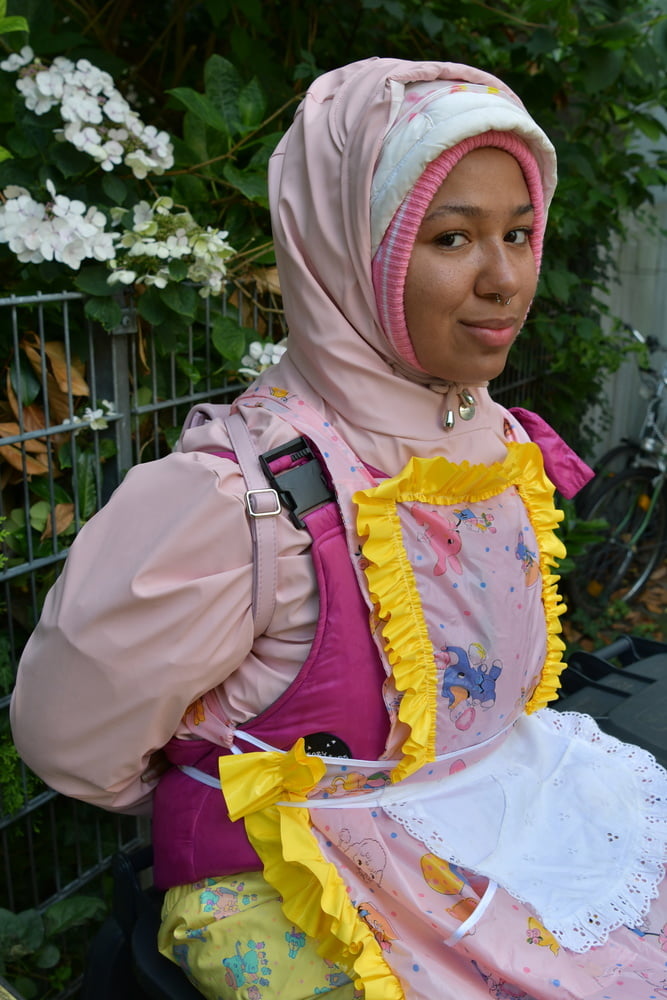 Rubberwhore morona espera a los usuarios musulmanes
 #80938250