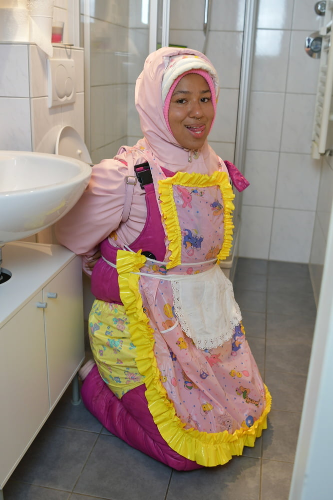 Rubberwhore morona espera a los usuarios musulmanes
 #80938272