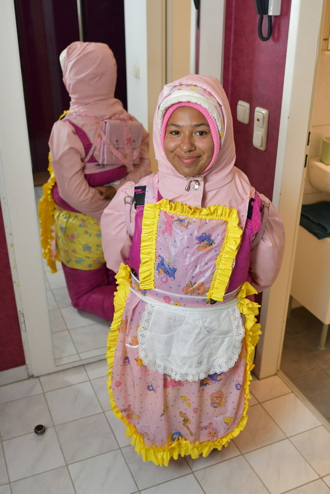 Rubberwhore morona espera a los usuarios musulmanes
 #80938297