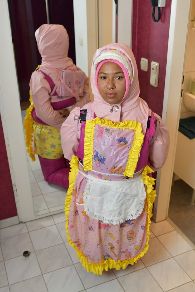 Rubberwhore morona espera a los usuarios musulmanes
 #80938300