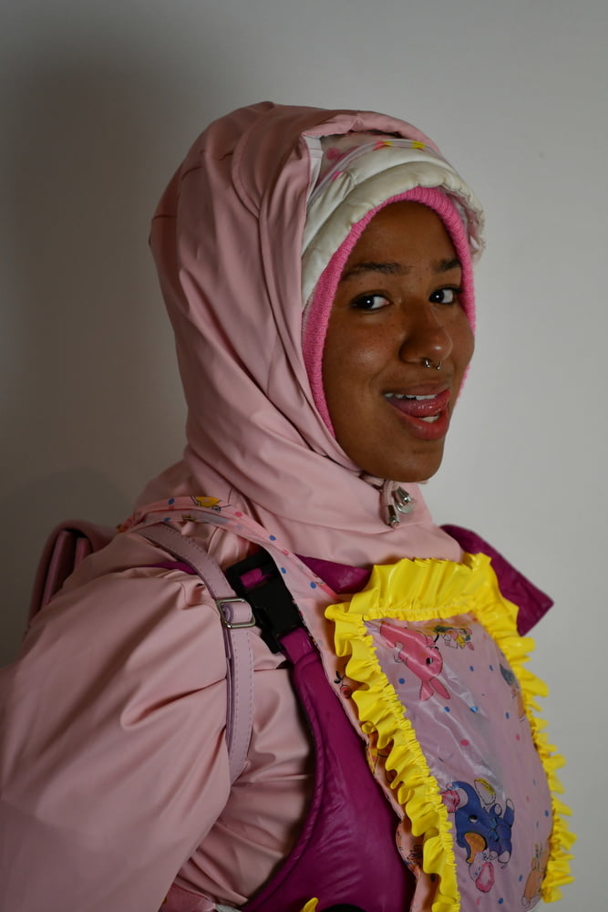 Rubberwhore morona espera a los usuarios musulmanes
 #80938321