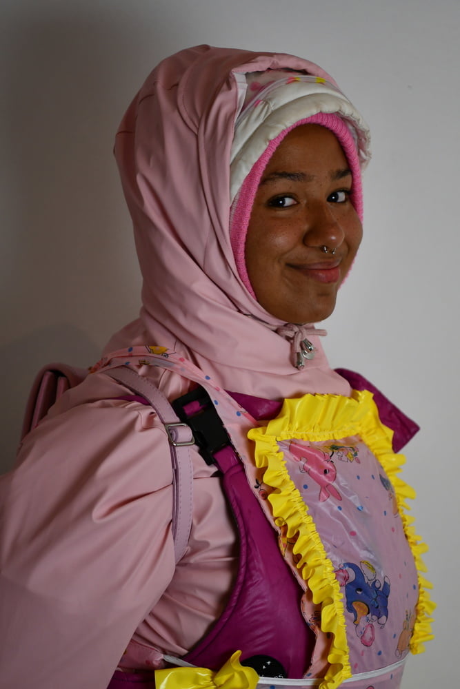 Rubberwhore morona espera a los usuarios musulmanes
 #80938324