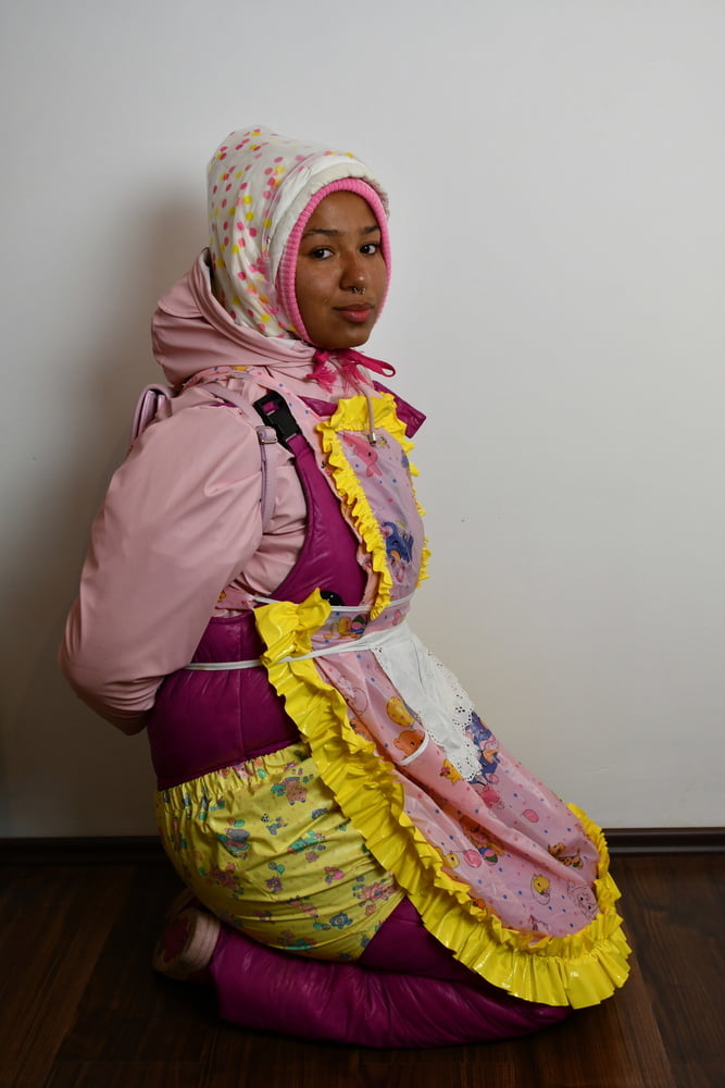 Rubberwhore morona espera a los usuarios musulmanes
 #80938357