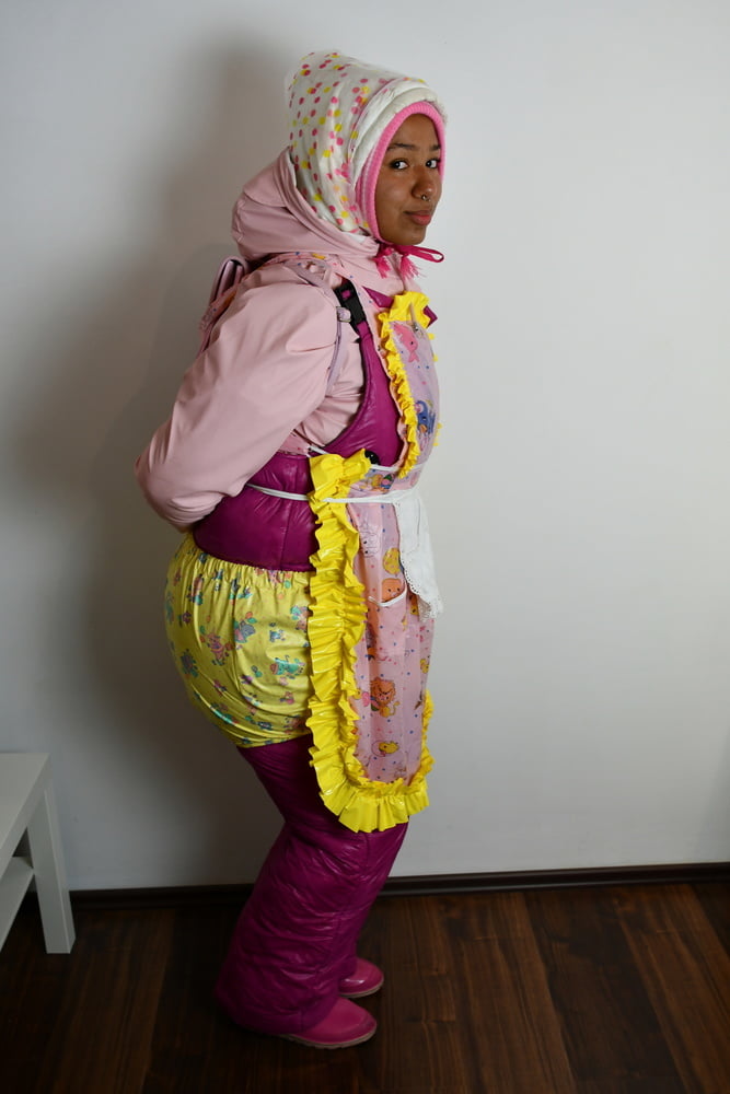 Rubberwhore morona espera a los usuarios musulmanes
 #80938375