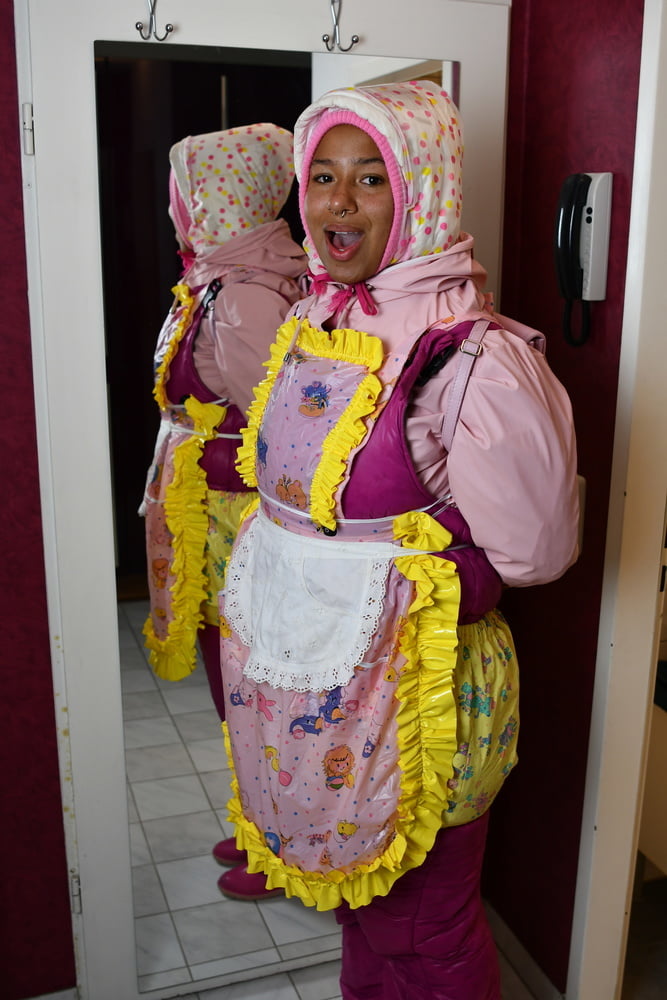 Rubberwhore morona espera a los usuarios musulmanes
 #80938409