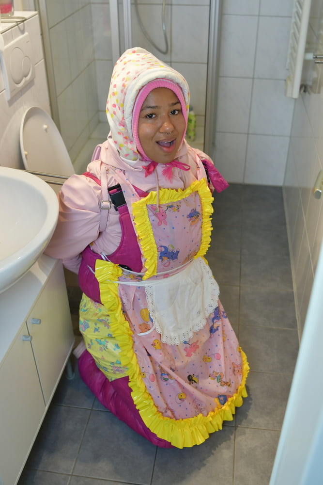 Rubberwhore morona espera a los usuarios musulmanes
 #80938423