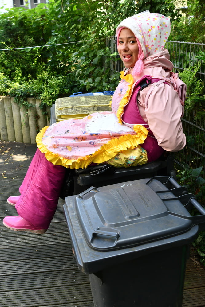 Rubberwhore morona espera a los usuarios musulmanes
 #80938467