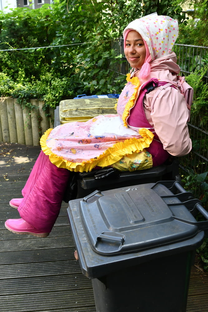 Rubberwhore morona espera a los usuarios musulmanes
 #80938470