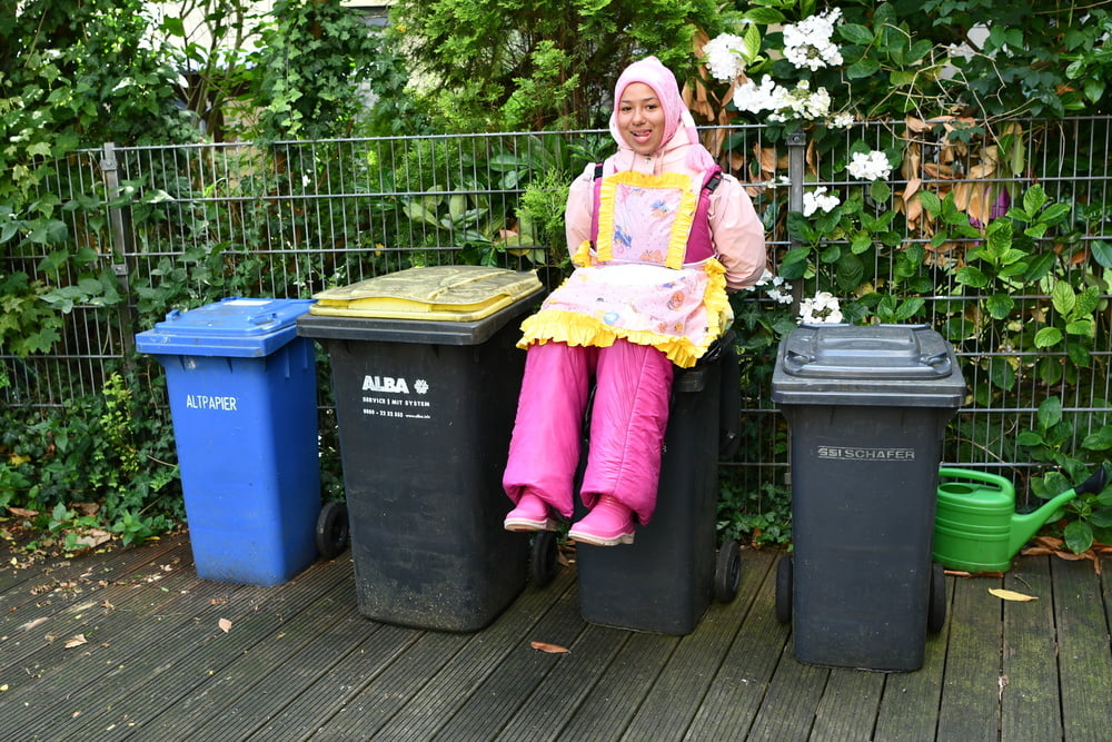 Rubberwhore morona espera a los usuarios musulmanes
 #80938488