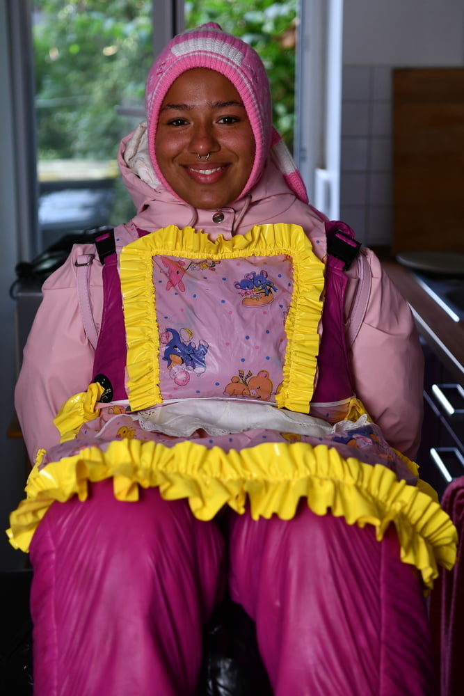 Rubberwhore morona espera a los usuarios musulmanes
 #80938503