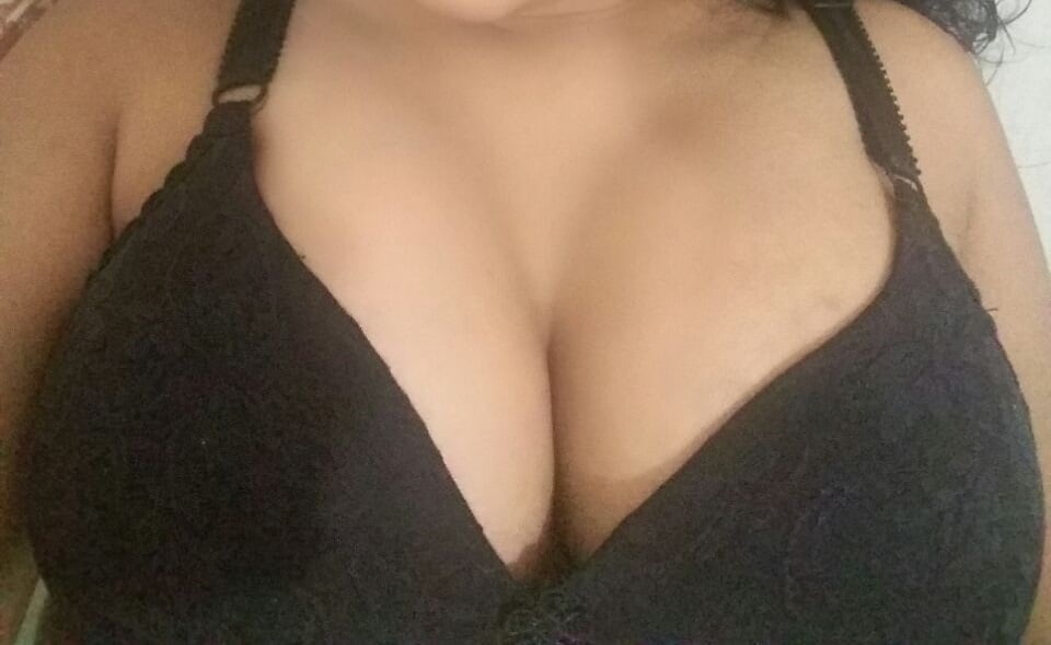 Beautiful Pair of Big Tits Selfie Pictures #87989827