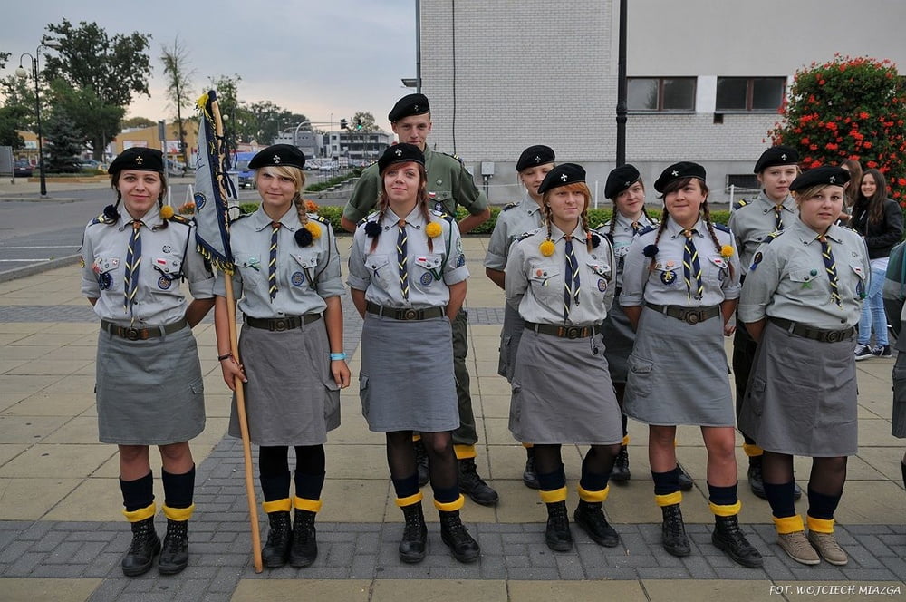 制服を着たポーランド人女性
 #105009949