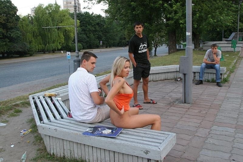 オルガはハルキフの街を裸で歩く
 #91151212