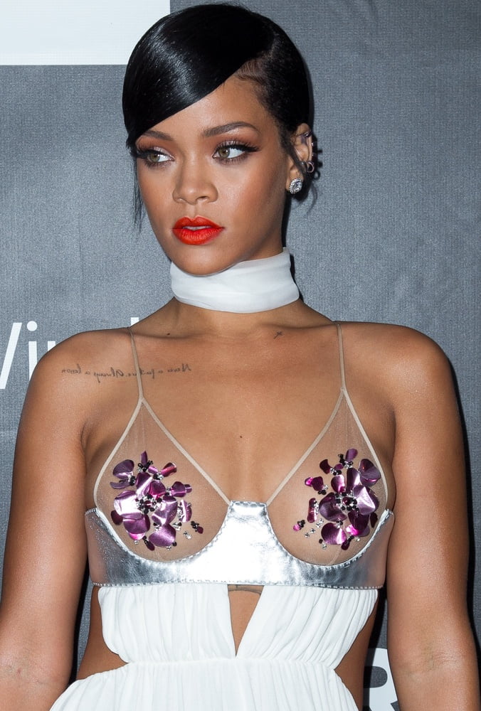 RIHANNA PICTURES #100931592