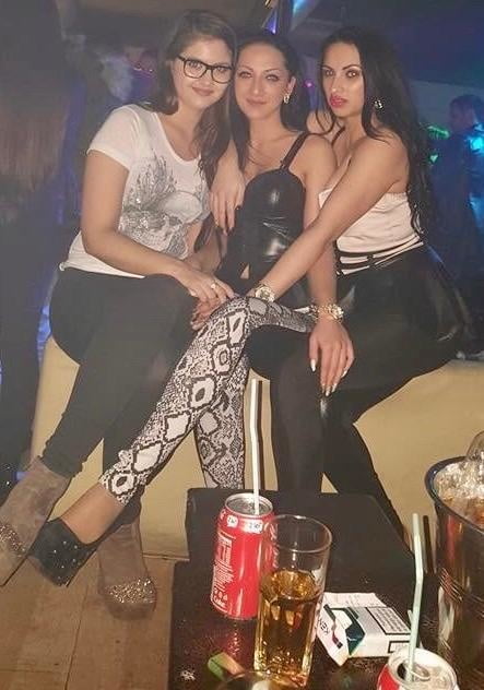 Mujeres sexy #211
 #92680235