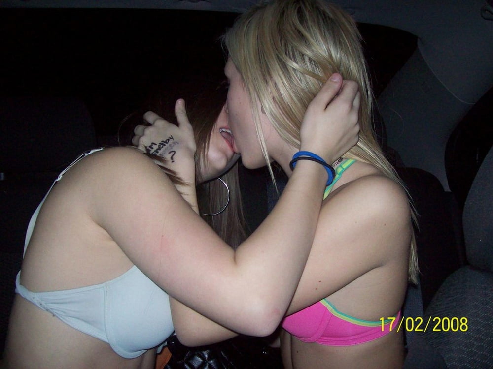 Nice 1528 (girls kissing) #105180383