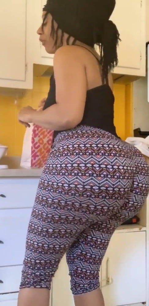 Ghetto Big Butts #99076401