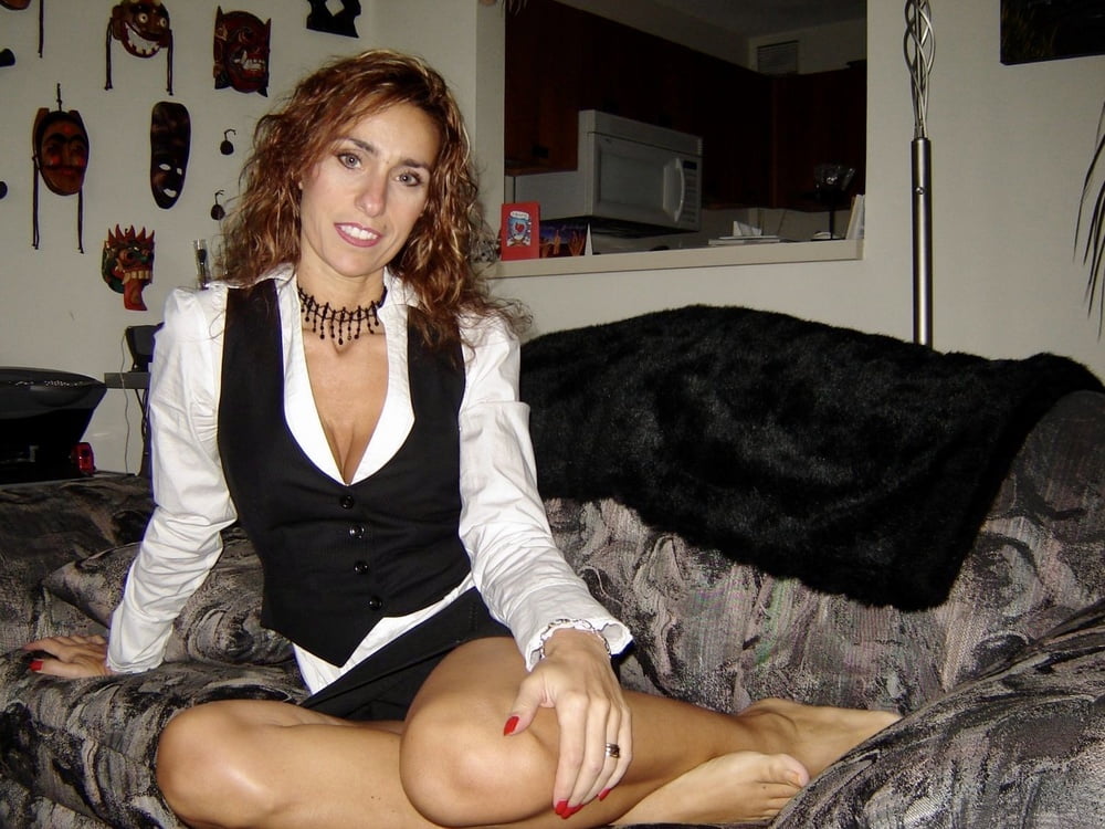 Impresionante coño peludo en forma milf forrado de bronceado perfecto en todos los ángulos
 #95356364