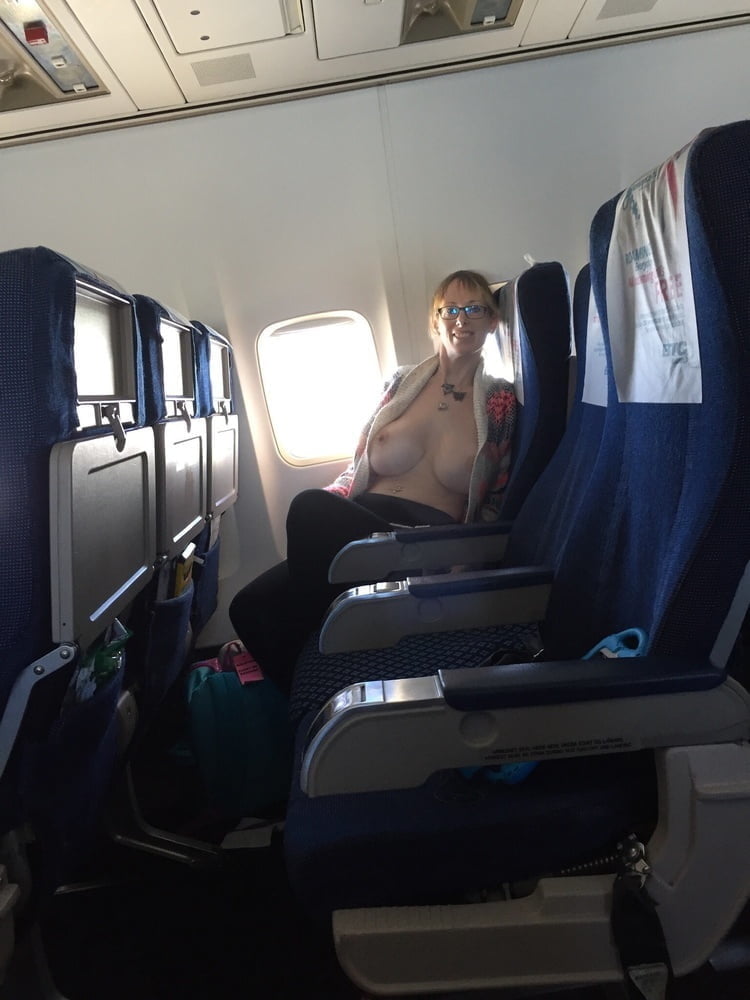 Putas mayores
 #95948228