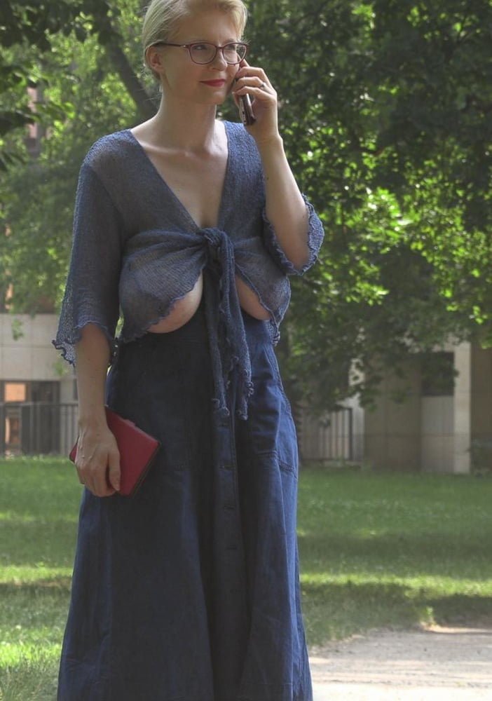 Putas mayores
 #95948685