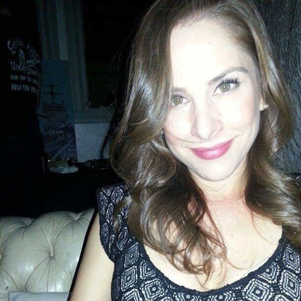 Ana kasparian
 #105800399