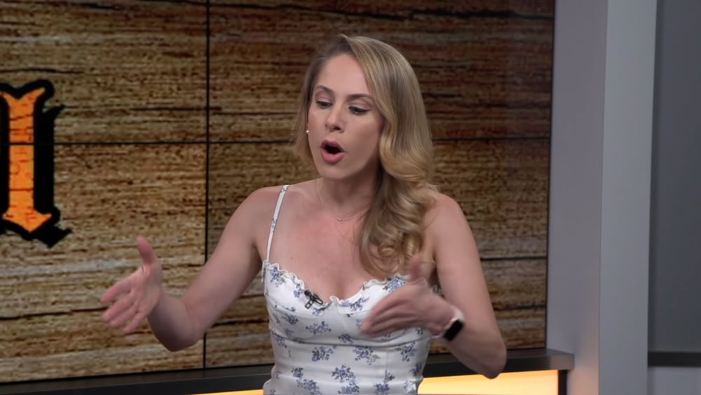 Ana kasparian
 #105800435