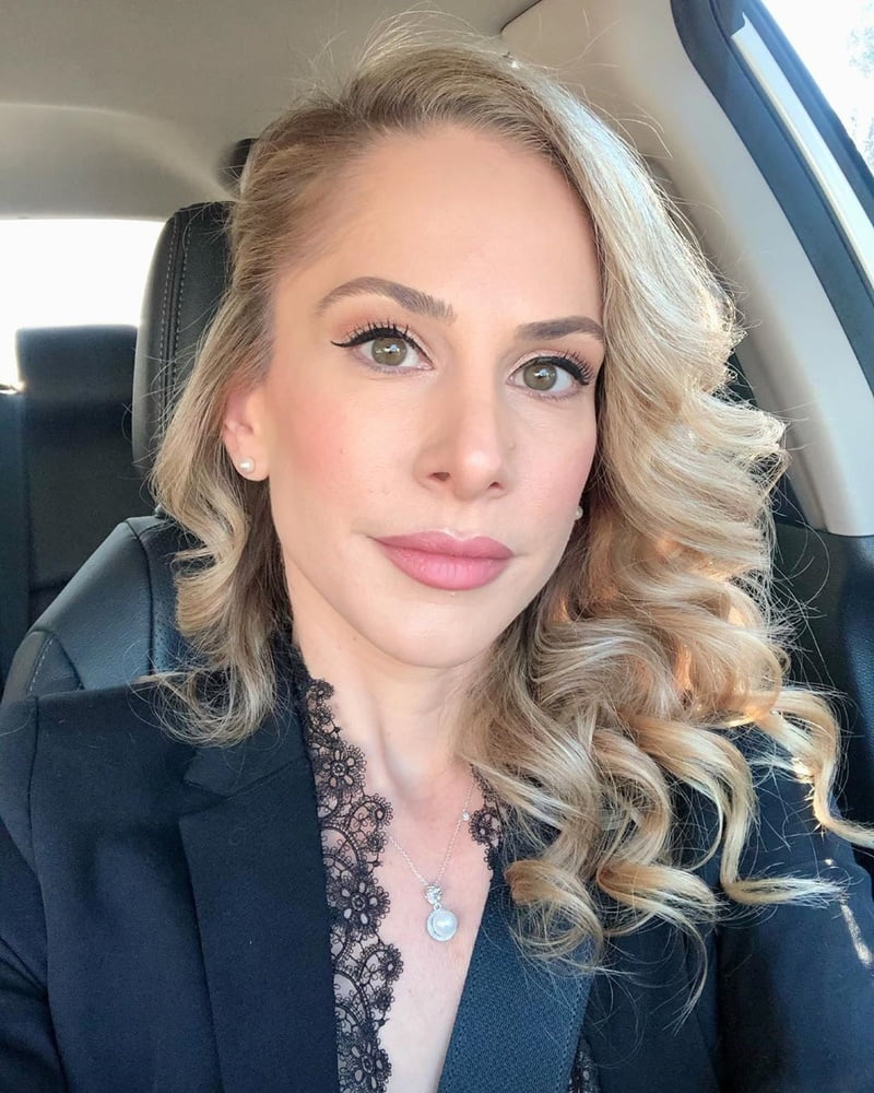 Ana kasparian
 #105800495