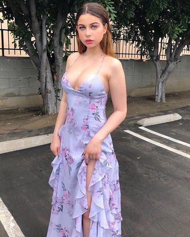 Heißes Babe 21
 #106360995