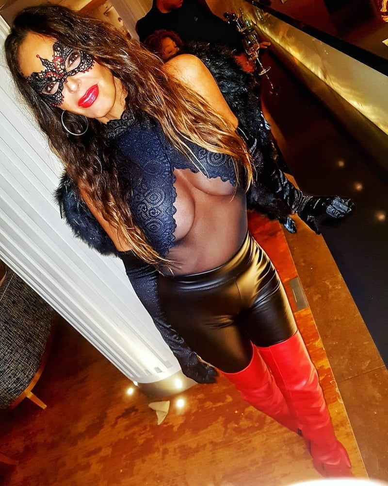 Heißes Babe 21
 #106361004